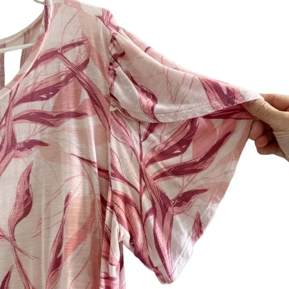 Pink Leaf Print Top - Picture 2 of 6